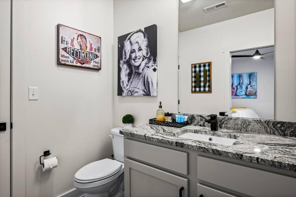 *Dog Friendly*Modern Home-Minutes To Dollywood, Gatlinburg, Smoky Mountains & Pigeon Forge! Exteriör bild