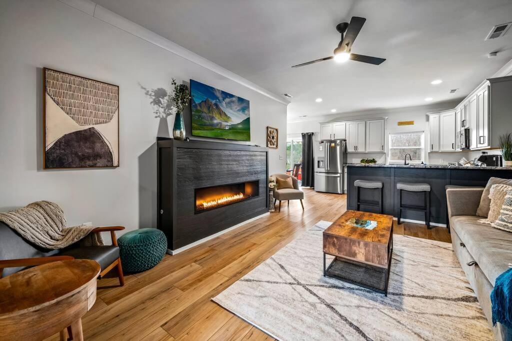 *Dog Friendly*Modern Home-Minutes To Dollywood, Gatlinburg, Smoky Mountains & Pigeon Forge! Exteriör bild