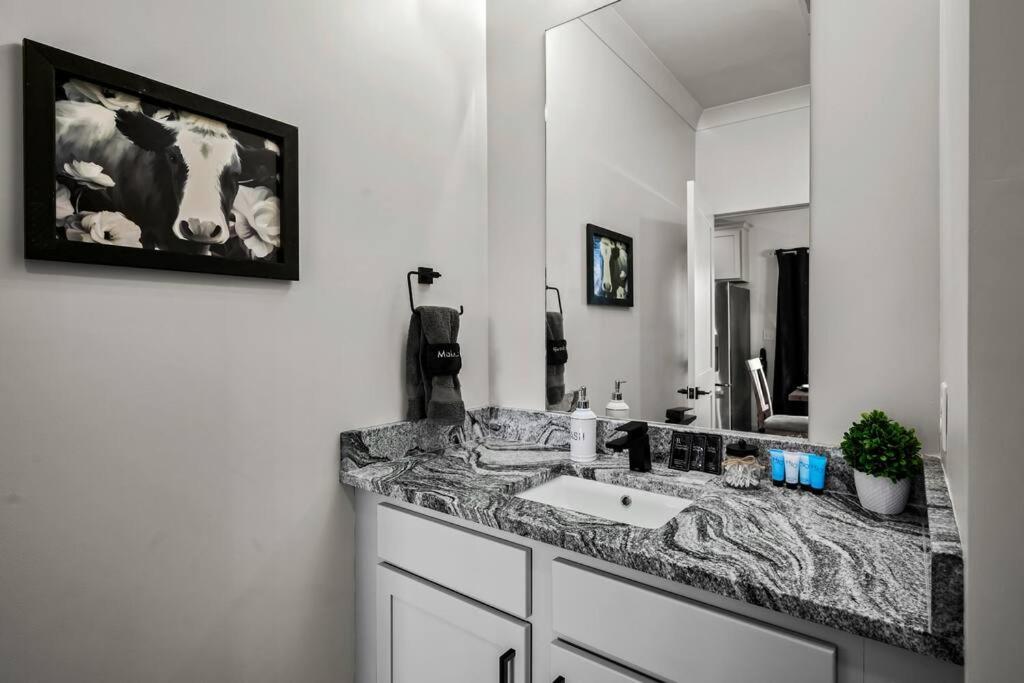 *Dog Friendly*Modern Home-Minutes To Dollywood, Gatlinburg, Smoky Mountains & Pigeon Forge! Exteriör bild