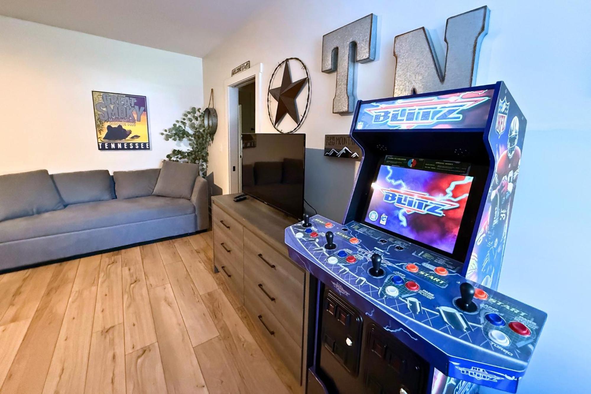 *Dog Friendly*Modern Home-Minutes To Dollywood, Gatlinburg, Smoky Mountains & Pigeon Forge! Exteriör bild